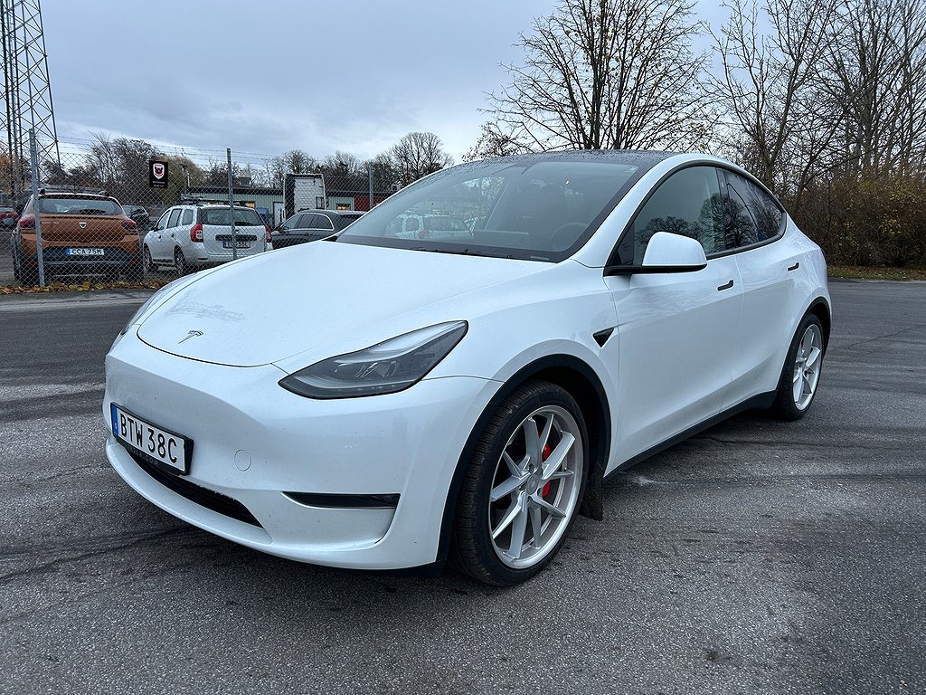 Tesla Model Y 