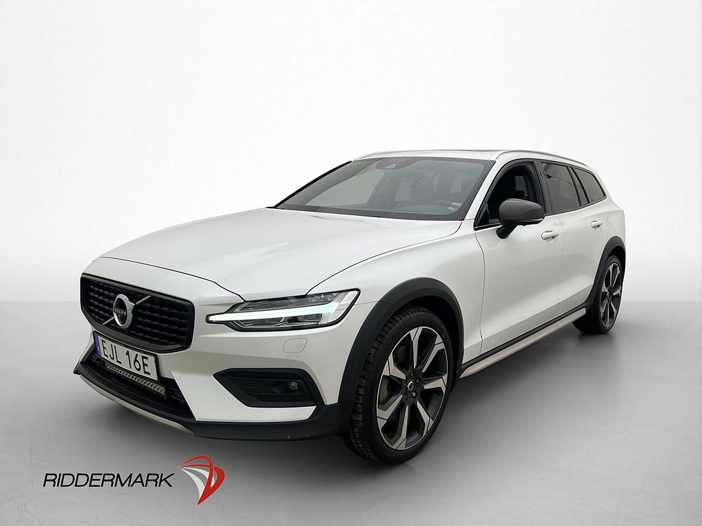 Volvo V60 Cross Country D4 AWD Pano Skinn Drag HUD 360° 20"