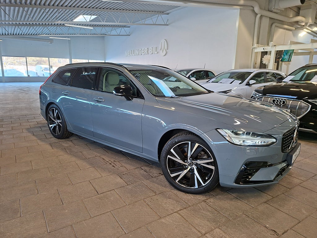 Volvo V90 Recharge T6 AWD 350 Ultimate Dark (SE SPEC)