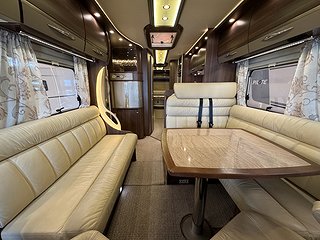Husbil-integrerad Bürstner Elegance I900 AUT 5 av 21