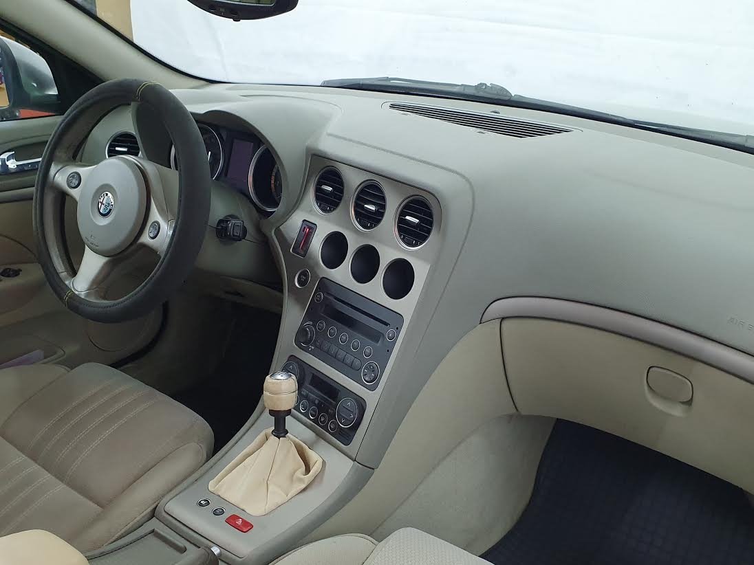 Alfa Romeo 159 2006, photo 7/35