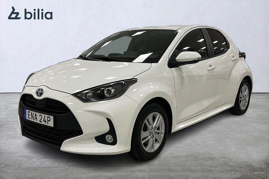 Toyota Yaris Hybrid 1,5 Active Komfortpaket / Tonade Rutor / V-h...