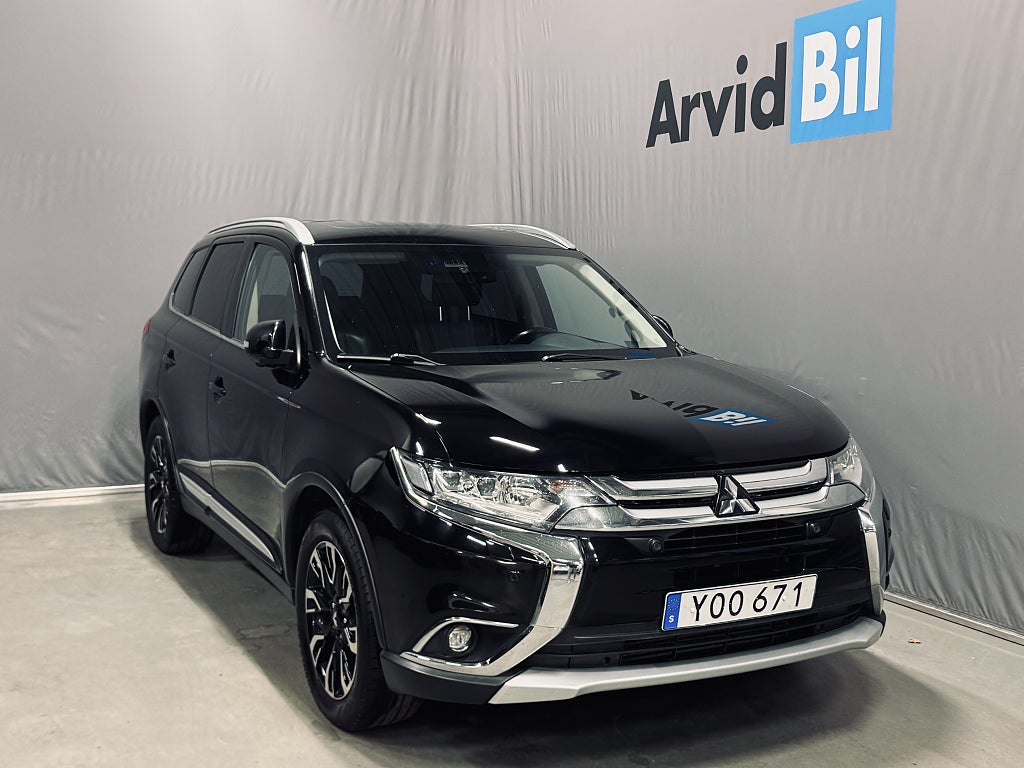 Mitsubishi Outlander 2.2 Di-D 4WD Business Taklucka 360° Rockford Fosgate 7-Sits  