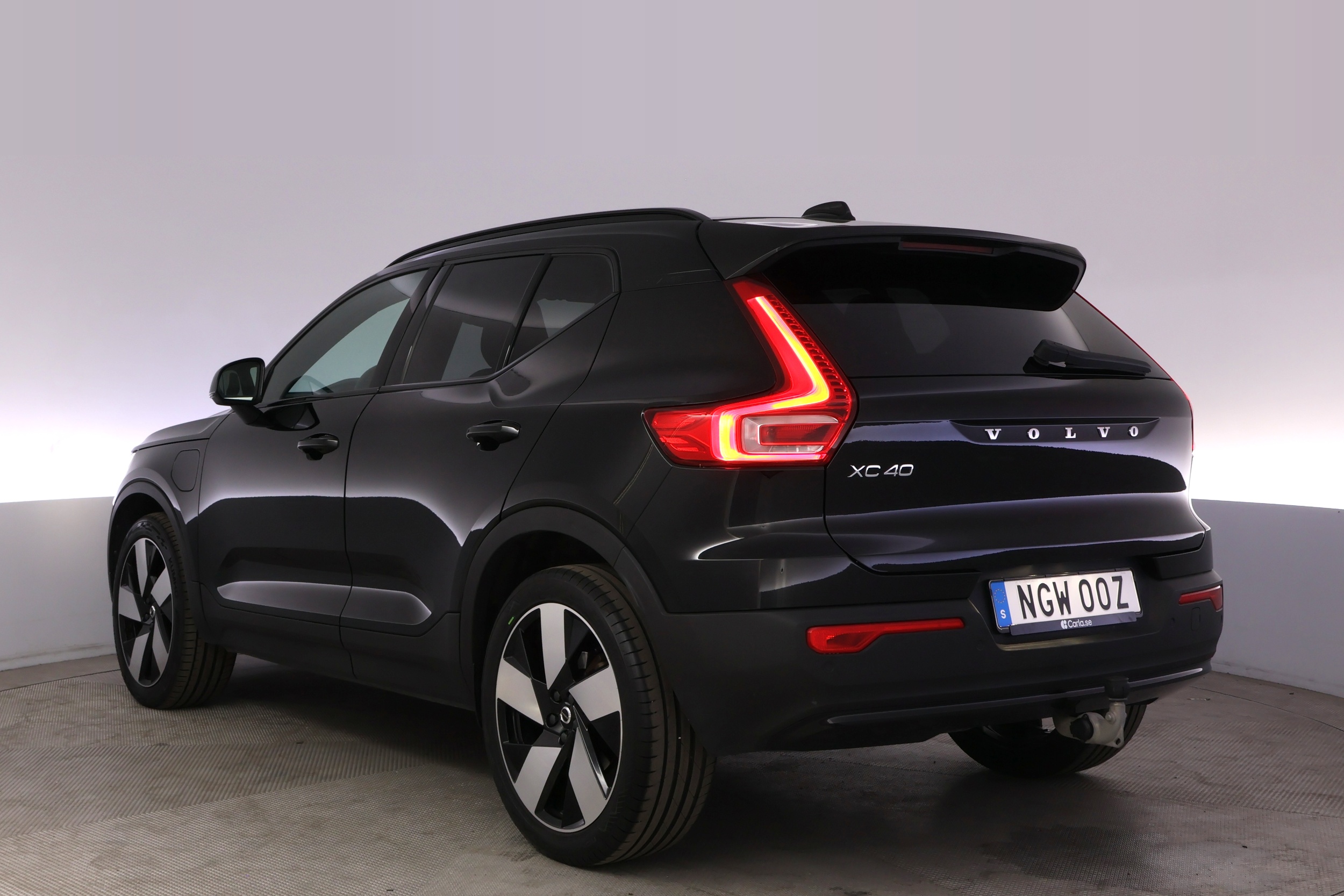 Volvo XC40 Recharge T4 Plus Dark Drag 2023, bild 4/48