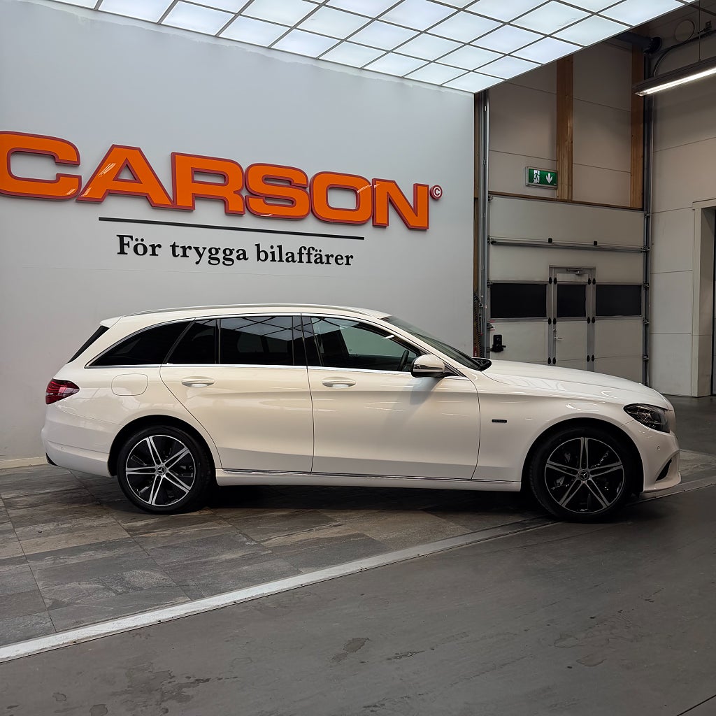Mercedes-Benz C 300 T de Avantgarde Backkamera Värmare Dragkrok Navi