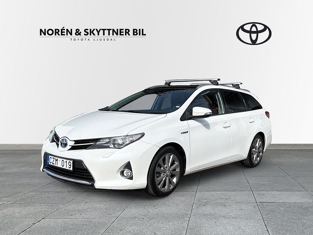 Toyota Auris 1.8 HYBRID TOU