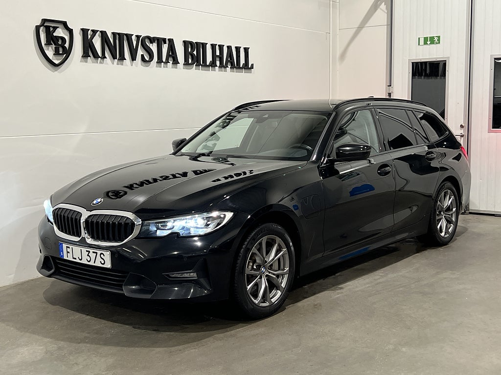 BMW 330e Touring M Sport Ratt Leasbar Navi 292hk