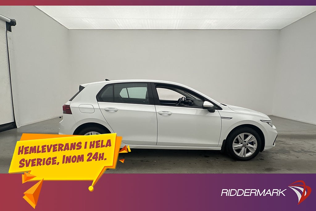 Volkswagen Golf 1.5 eTSI 150hk Värmare Navi Carplay Drag