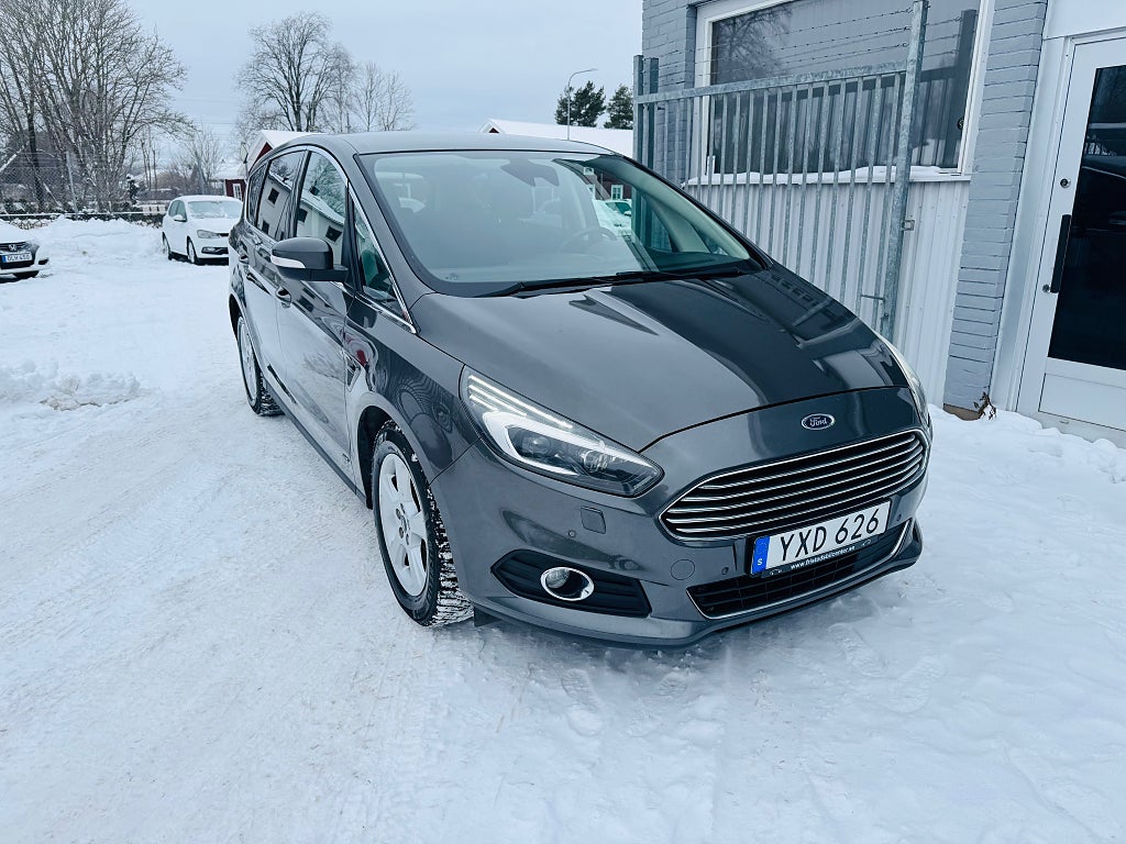 Ford S-Max 2.0 TDCi 180HK AWD AUTOMAT 7-SITSIG / BUSINESS / NAVI / VÄRMARE