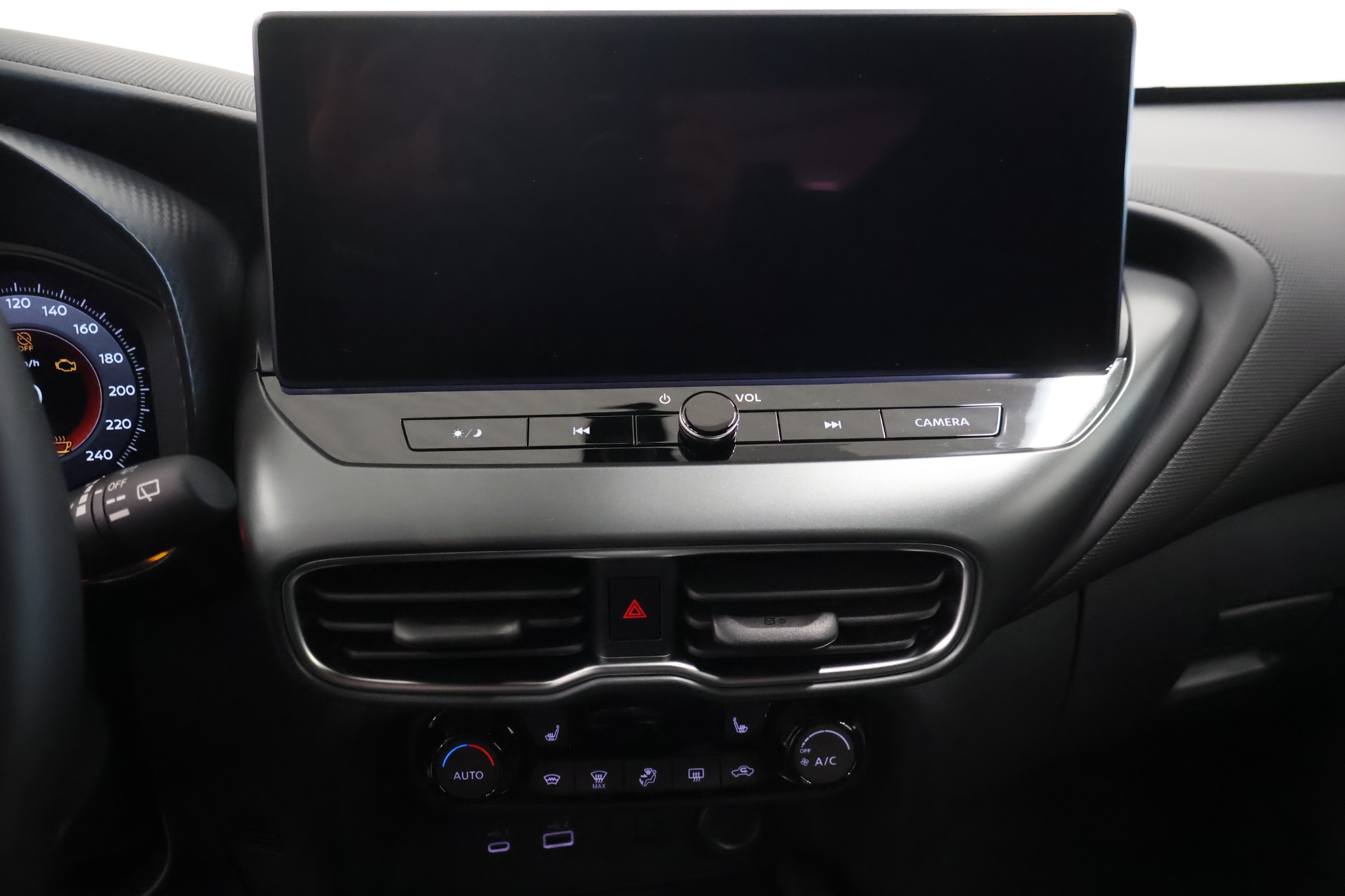 Nissan Juke N-Connecta 2026, bild 6/10