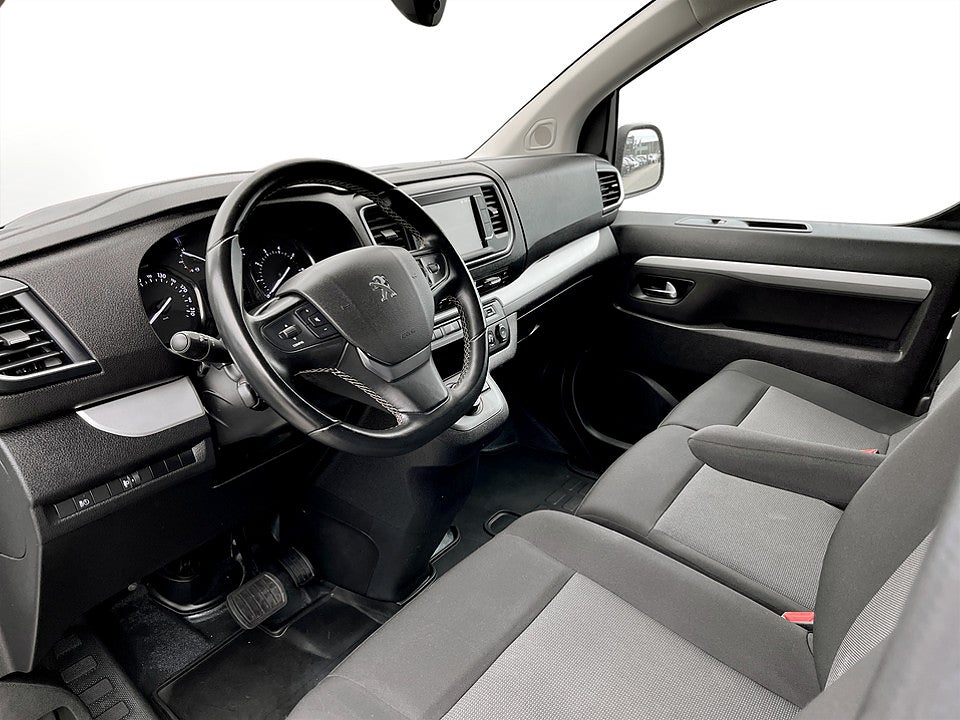 Bild på Peugeot Expert PRO+ 2.0 BHDi 145hk Aut L3 B-KAMERA
