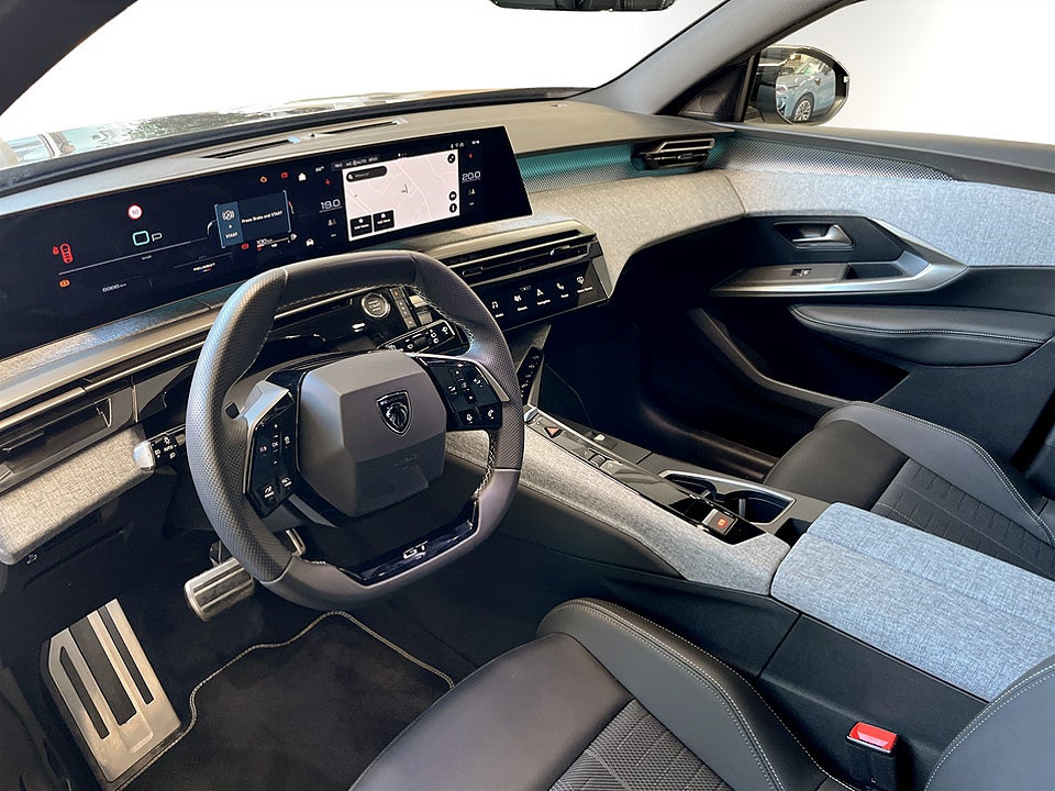 Bild på Peugeot 5008 GT Hybrid 145hk Aut 7-SITS B-KAMERA CARPLAY