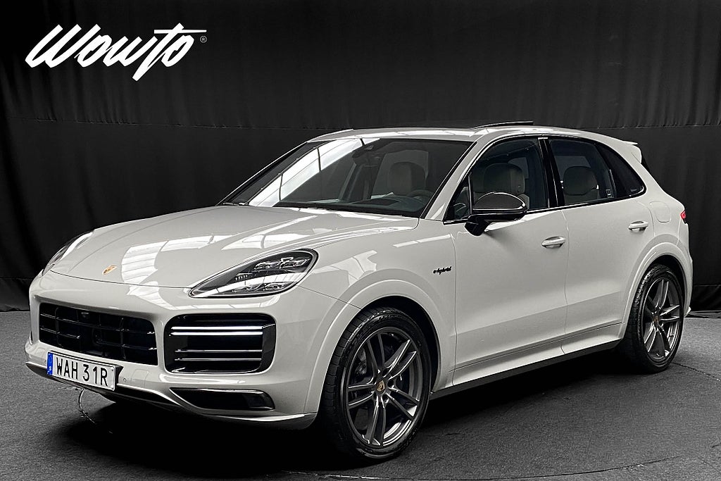 Porsche Cayenne Turbo S E-Hybrid 680 /Carbon Design /Se Spec