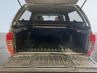 Nissan Navara Dubbelhytt 2.3 dCi 4WD MOMS Dvärm Drag Bkamera Kåpa S&V – bild 12