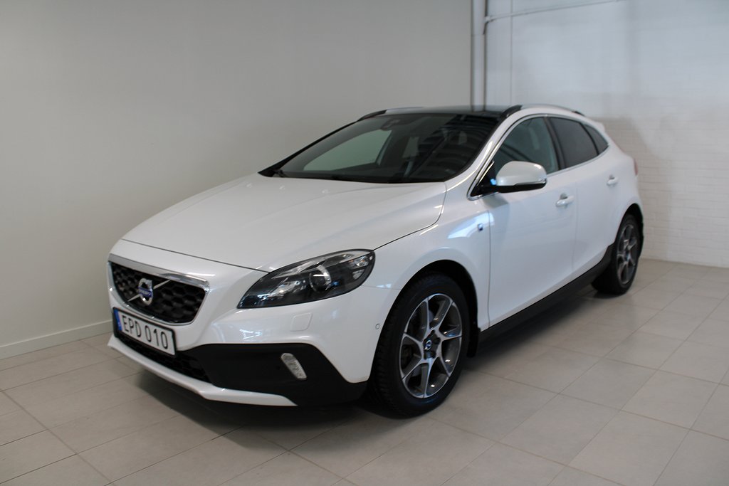 Volvo V40 Cross Country  Cross Country D4 Ocean Race Panorama/Drag