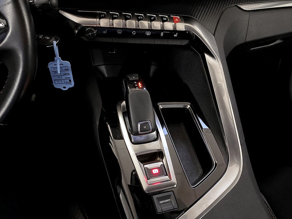 Bild på Peugeot 3008 Active 1.2 PT 130hk Aut - FARTHÅLLARE, BACKSENSORER