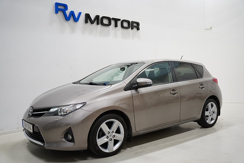 Halvkombi Toyota Auris 1 av 19