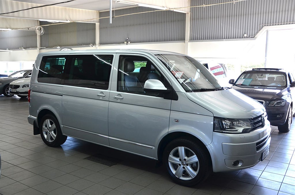 Volkswagen Multivan 2.0 TDI BMT 4Motion DSG , 180hk Highline *Låga mil*