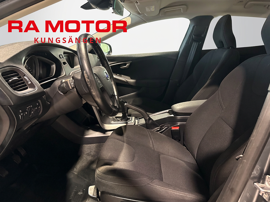 Volvo V40 T2 122hk | Business | P-Värm | P-Sensor | 2017