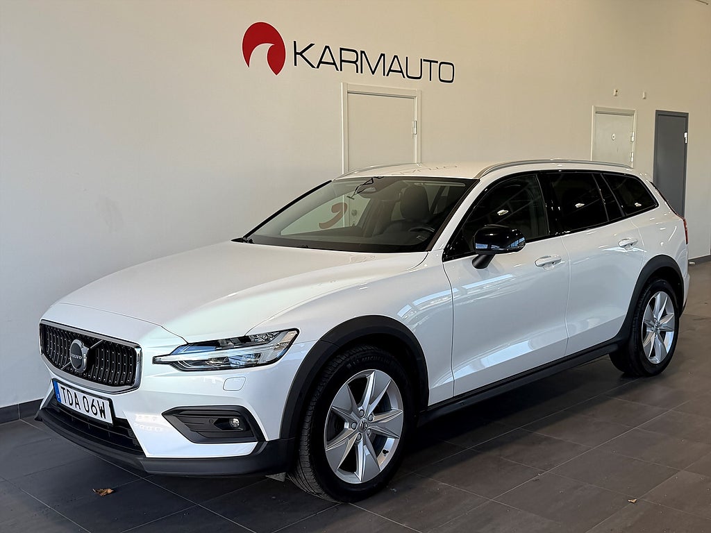 Volvo V60 Cross Country B4 AWD 197hk | AWD | Drag | CarPlay