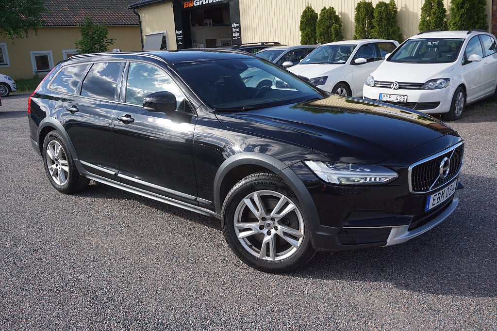 Volvo V90 Cross Country D4 AWD Aut Business Drag Värmare