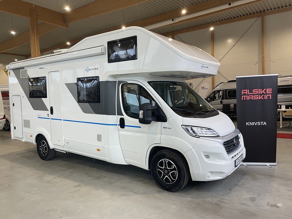 Sun Living A 70 DK /B-körkort/Automat/6 bältad/6 bäddar/Ugn