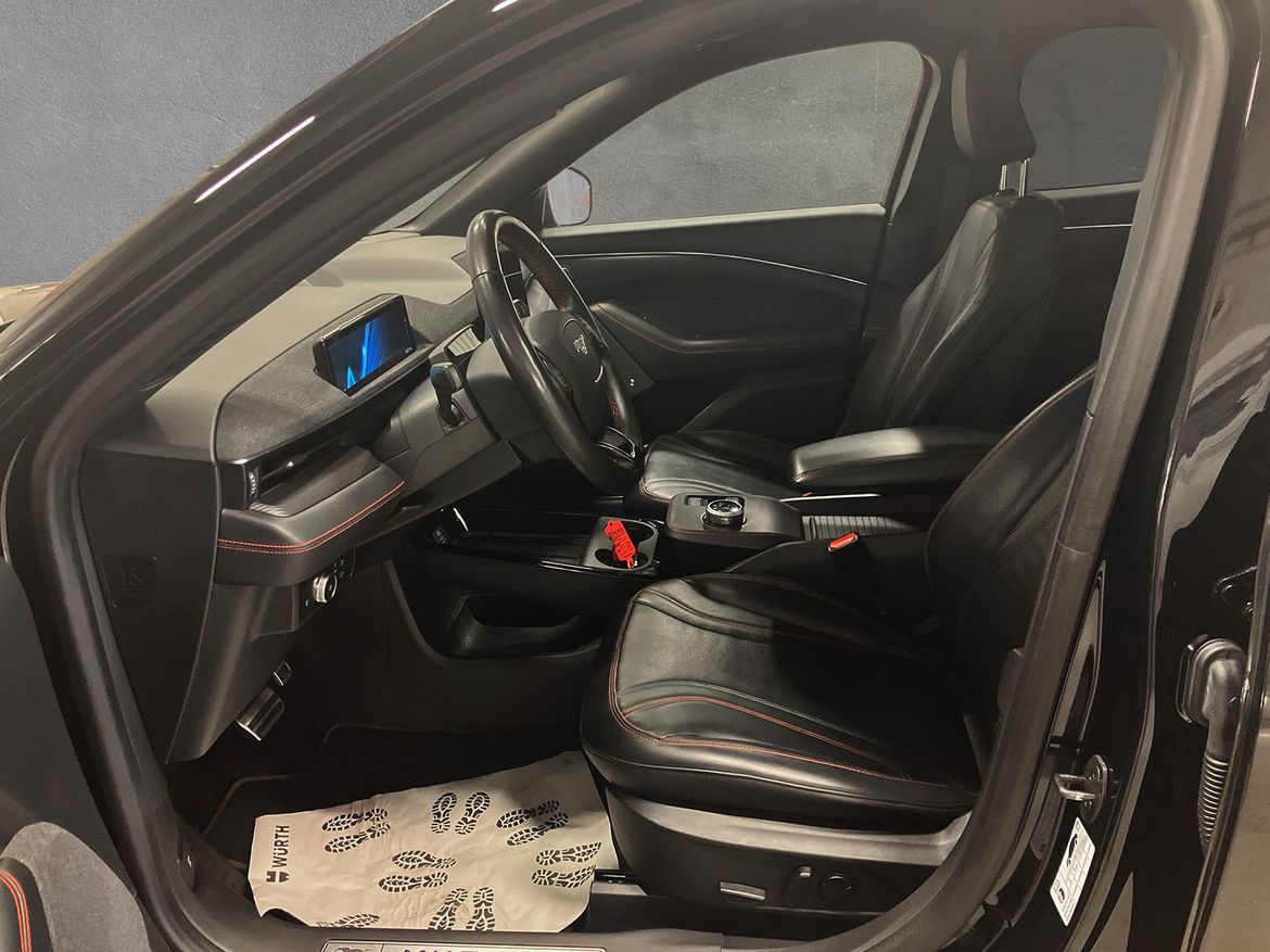 Ford Mustang Mach-E 2021, bild 5/10