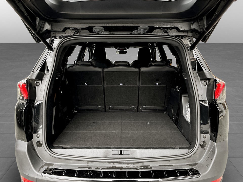 Bild på Peugeot 5008 GT 1.2 PT 130hk Aut 7-SITS B-KAMERA CARPLAY