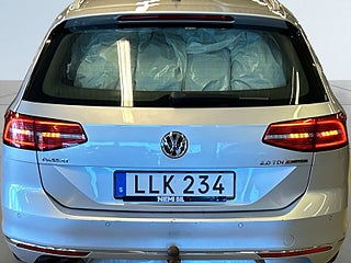 Volkswagen Passat Sportscombi 2.0 TDI 4M/S&V-Däck/MoK/B-kamera/Drag/Psens