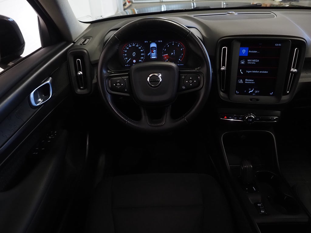 Volvo XC40 T3 Geartronic 163hk Backkamera Farthållare Lane Assist