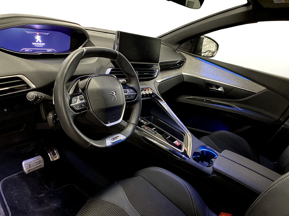 Bild på Peugeot 3008 GT 1.2 PT 130hk Aut - B-KAMERA, CARPLAY