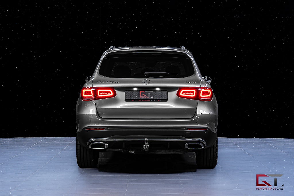 Mercedes-Benz GLC 300 de 4M AMG Pano Burmester ACC Matrix Cockpit Akustik