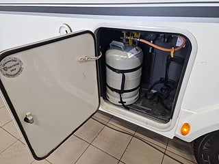 Husbil-halvintegrerad Adria MATRIX PLUS 670 SLT 7 av 27