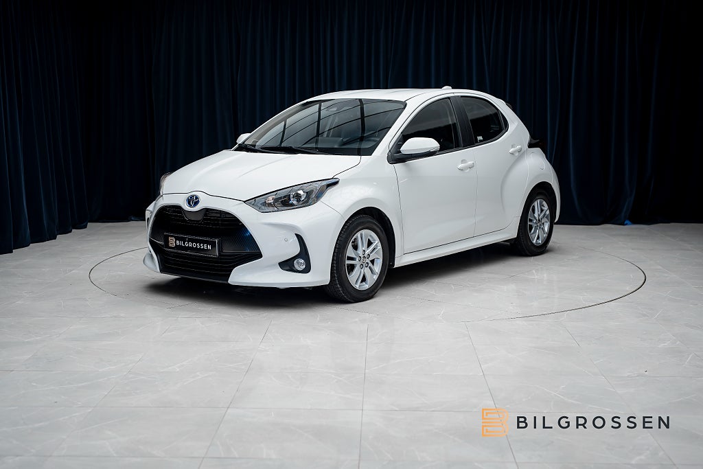 Toyota Yaris Hybrid CVT Active B-Kamera Adp Fart P-Sensorer MOMS