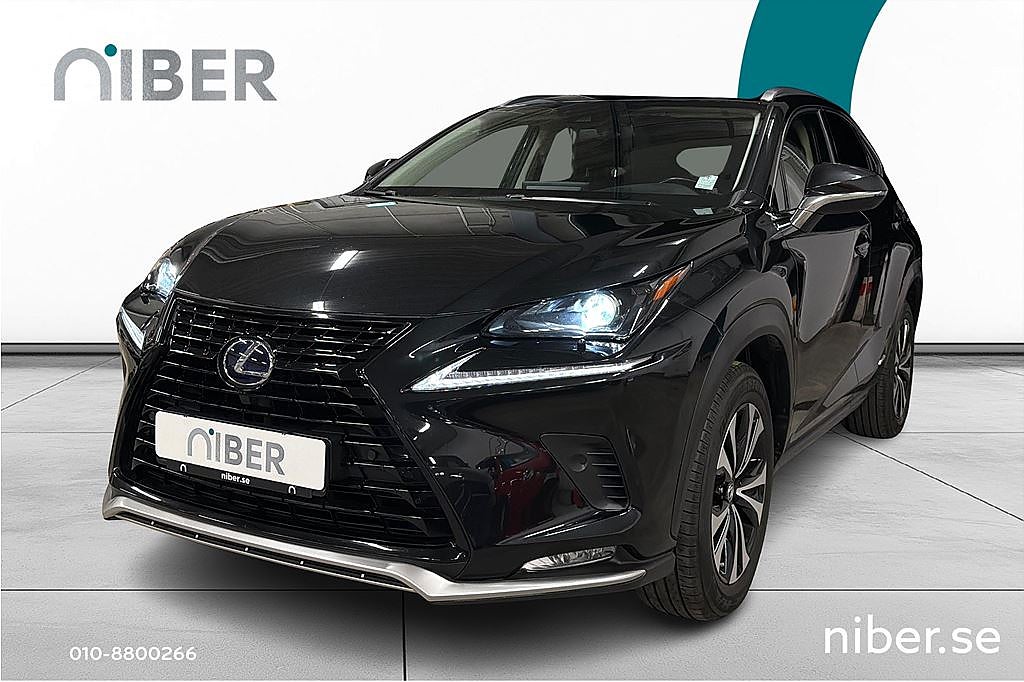 Lexus NX 300h AWD 2.5 Kyushu, Kamera, Navi