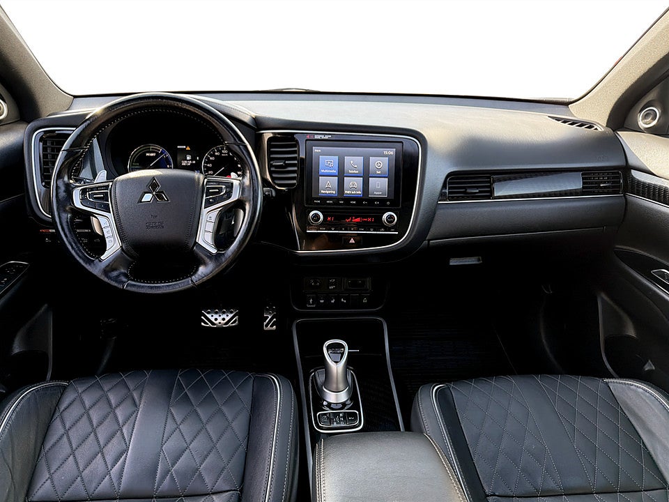 Bild på Mitsubishi Outlander PHEV CVT 224hk Aut AWD BACKKAMERA