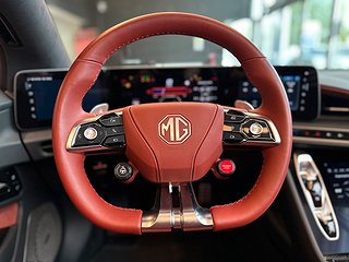 MG Cyberster GT Dual Motor 77 kWh 510hk AWD BOSE GPS