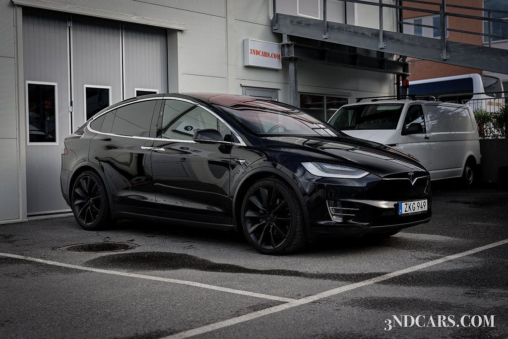 Tesla Model X 75D 22" ONYX PREMIUM DRAGKROK KOLFIBERPANELER