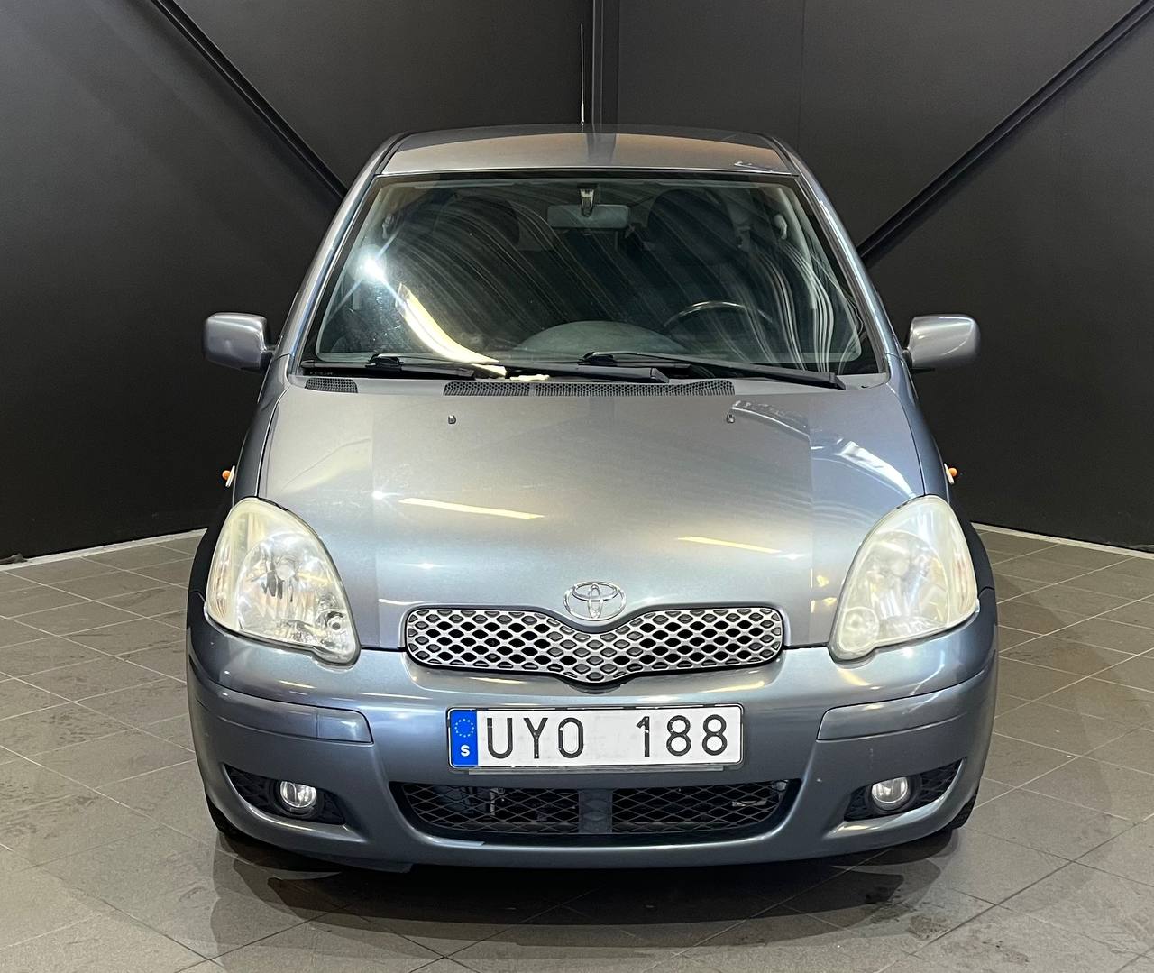Toyota Yaris 5-dörrar 1.0 VVT-i 2004, photo 3/49