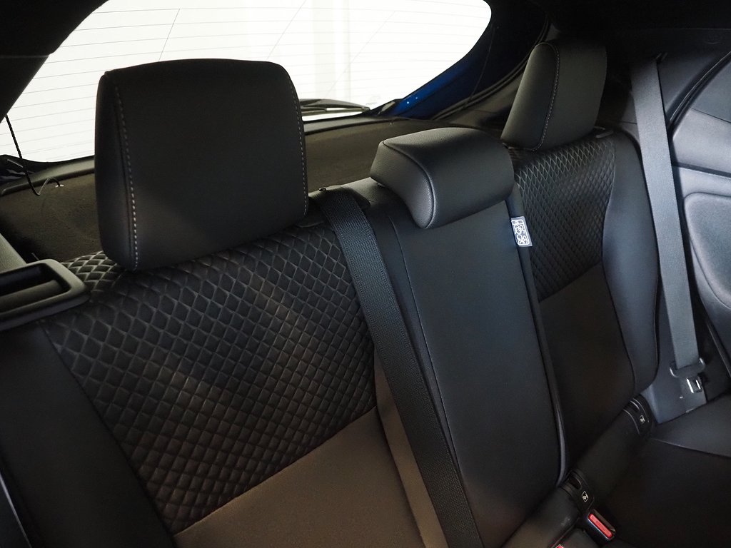 Toyota Yaris Hybrid CVT Style 116hk | Backkamera | JBL 2020