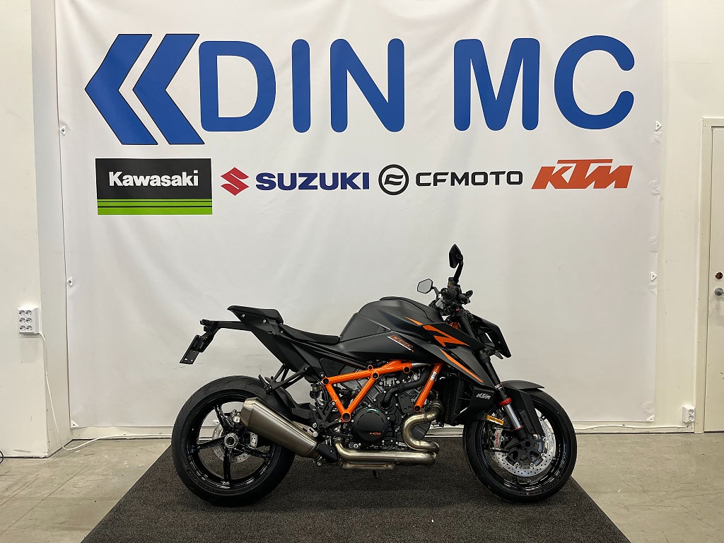 KTM 1390 SUPER DUKE R "I butik för omgående leverans"