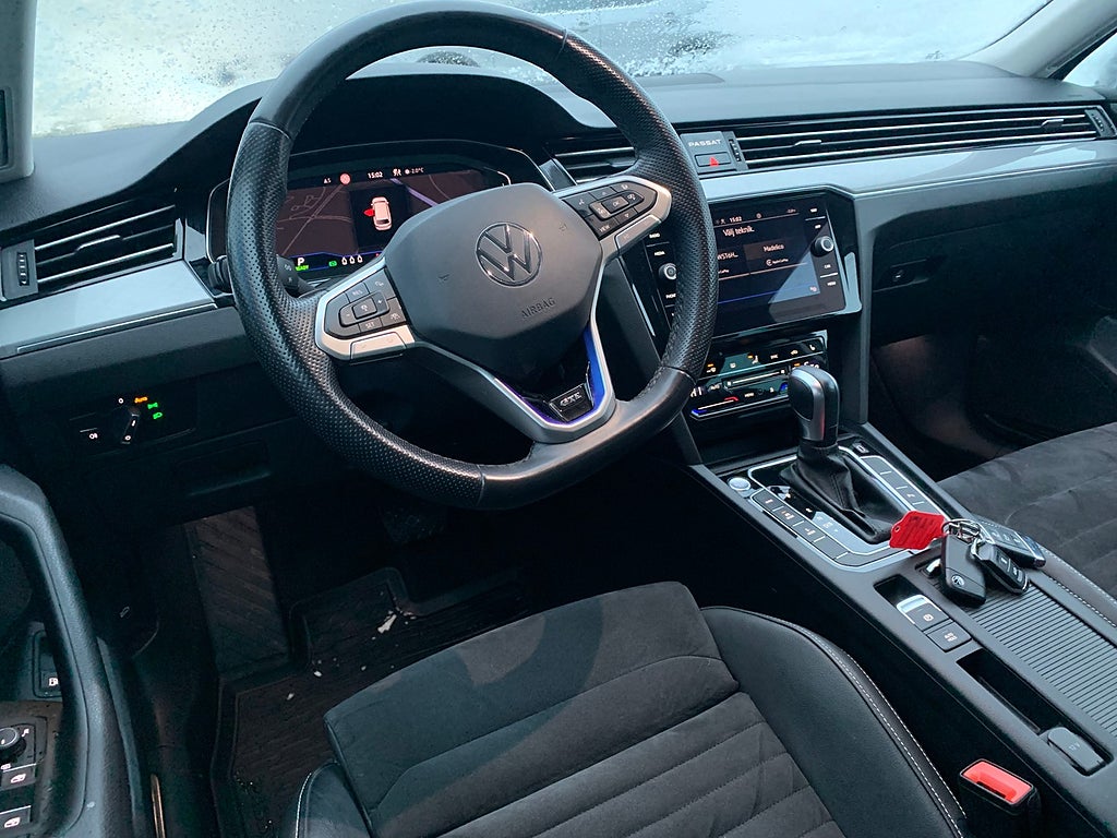 Volkswagen Passat GTE | Cockpit |  Bvärmare | Drag | Executive | 2021