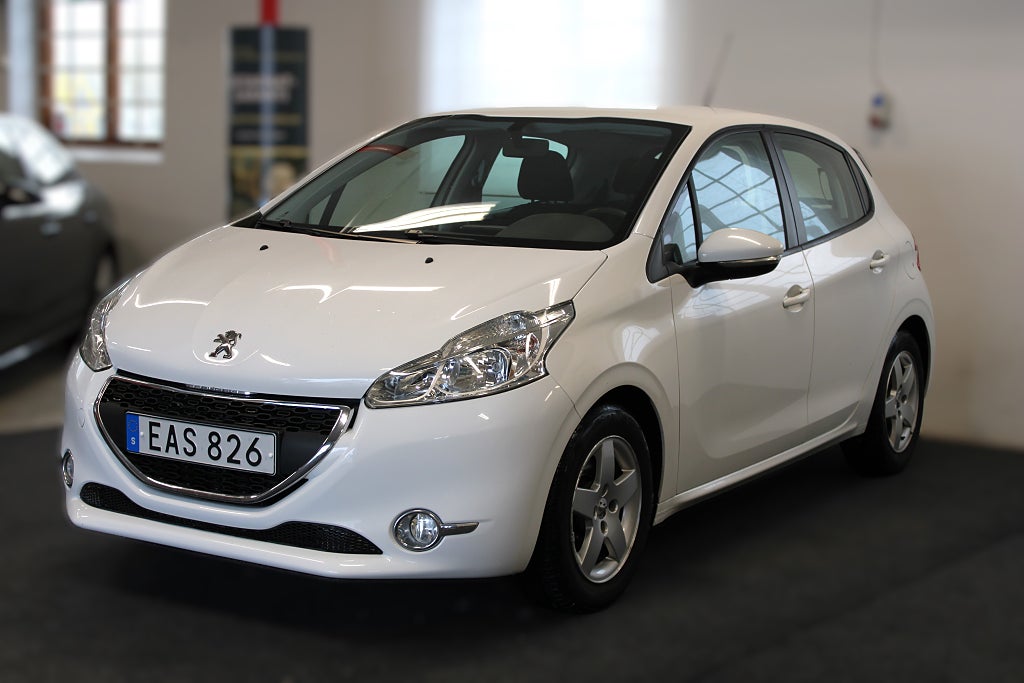 Peugeot 208 5-dörrar 1.2 VTi EGS |Ny Kamrem|Nyservad|Lågmil