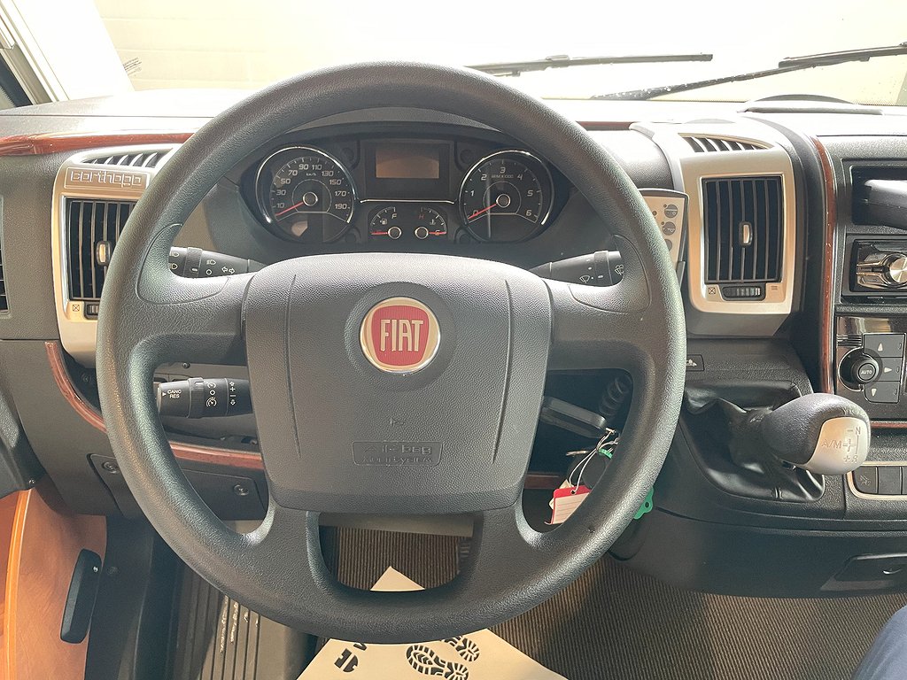 Carthago Chic C-line 2 4.8 / AC bodel / Solcell / Auto 150hk - Carthago