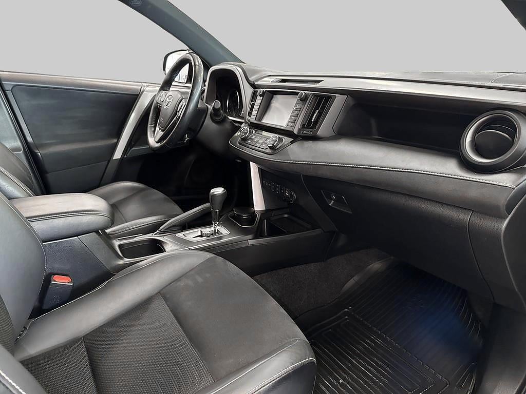 Toyota RAV4 2017 - miniatyr 7