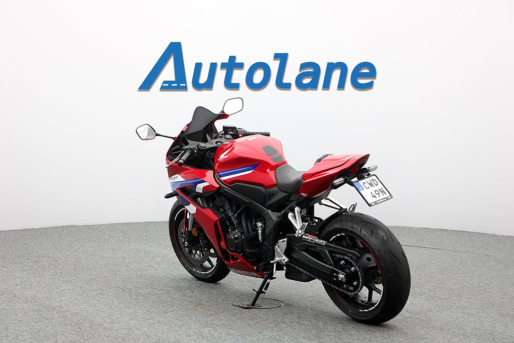 Honda CBR650R E-Clutch *RESERVERAD*