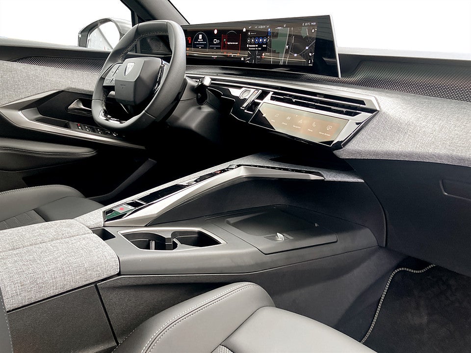Bild på Peugeot 5008 GT Hybrid 1.2 PT 145hk Aut KAMPANJ BRÄNSLE INGÅR
