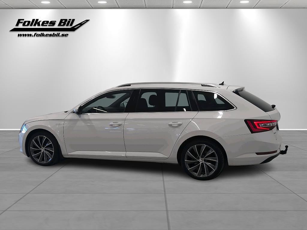 Skoda Superb Combi L&K TDI 190 hk DSG 4x4 Lågskatt Parkv.
