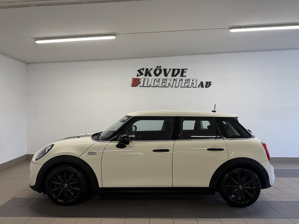MINI Cooper S 192hk 5-dörrars Chili JCW/Nyservad/M-Värmare/Farthåll