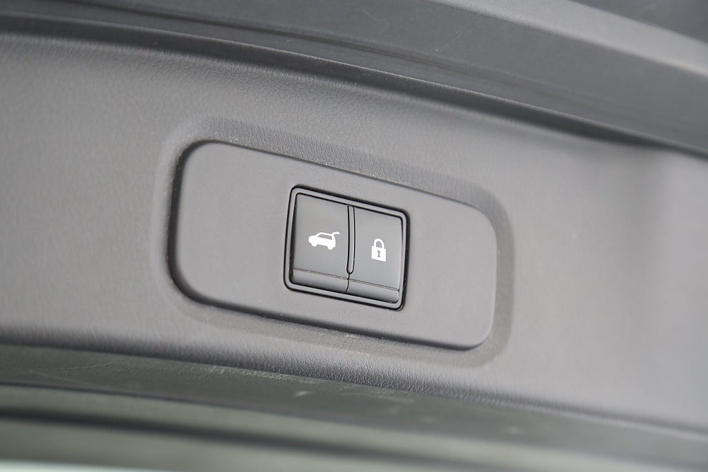 Nissan Qashqai 1,3 DIG-T 158hk 4WD Tekna 360° Massage Bose 19" Pano 2021